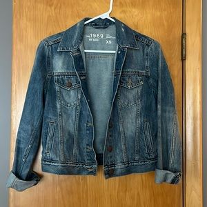Gap denim jacket - size XS